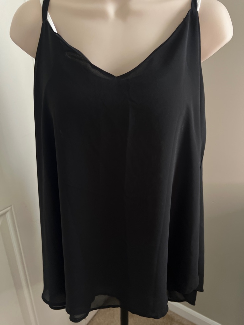 Black Womens V-Neck Sleeveless camisole